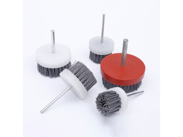 What Are The Applications Of Abrasive Disc Brushes In The Woodworking Industry?