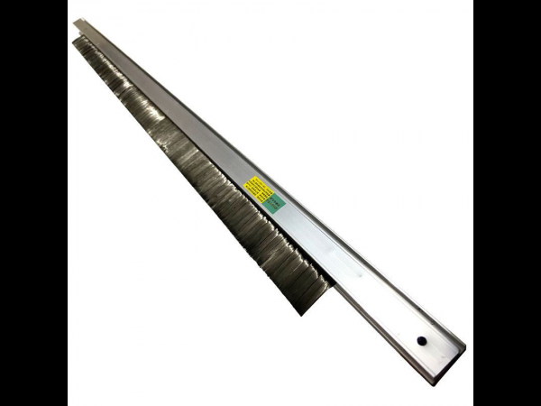 Anti-static Strip Brush: Material Innovation And Static Control Solutions For Industrial Scenarios