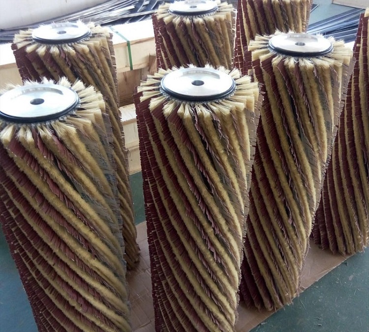 sandpaper roller brush